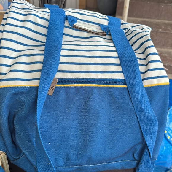 New love Taza 2-in-1 backpack tote - Picture 2 of 5